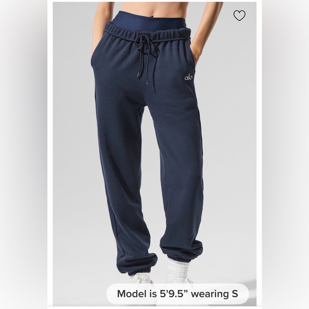 NWT Alo Yoga Accolade Sweatpants Navy Size XS